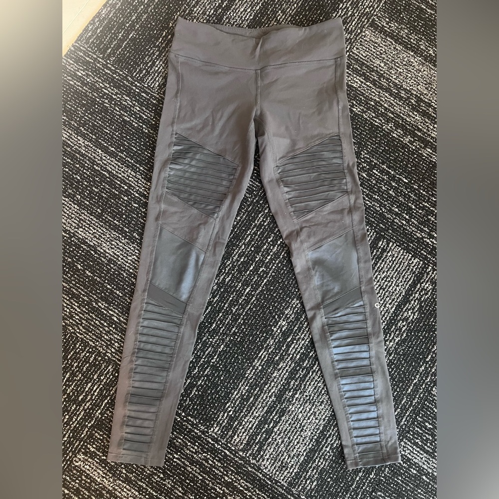 🩷Gray Moto Viral ALO YOGA Leggings